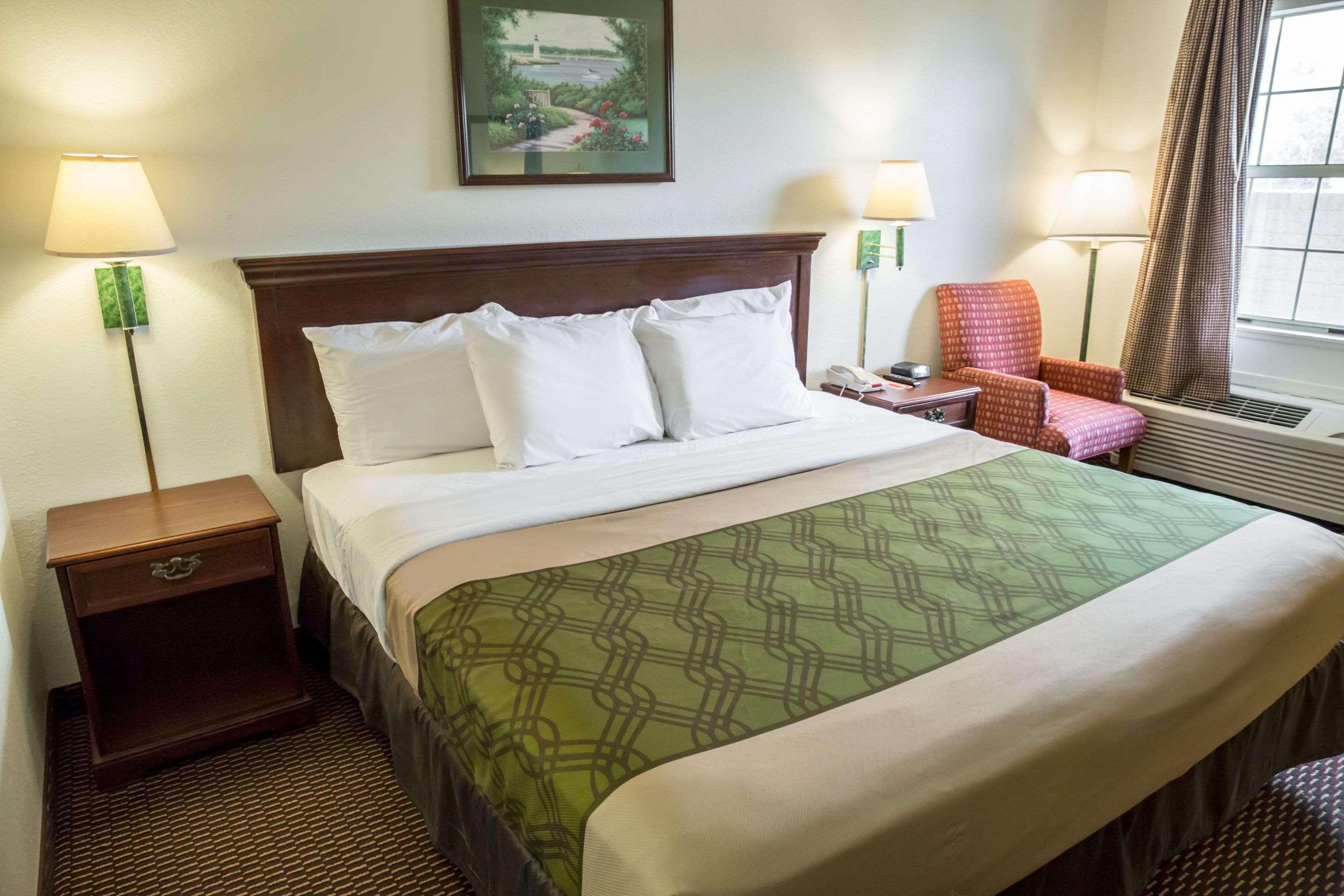 Econo Lodge Crystal Coast Морхед-Сити Экстерьер фото
