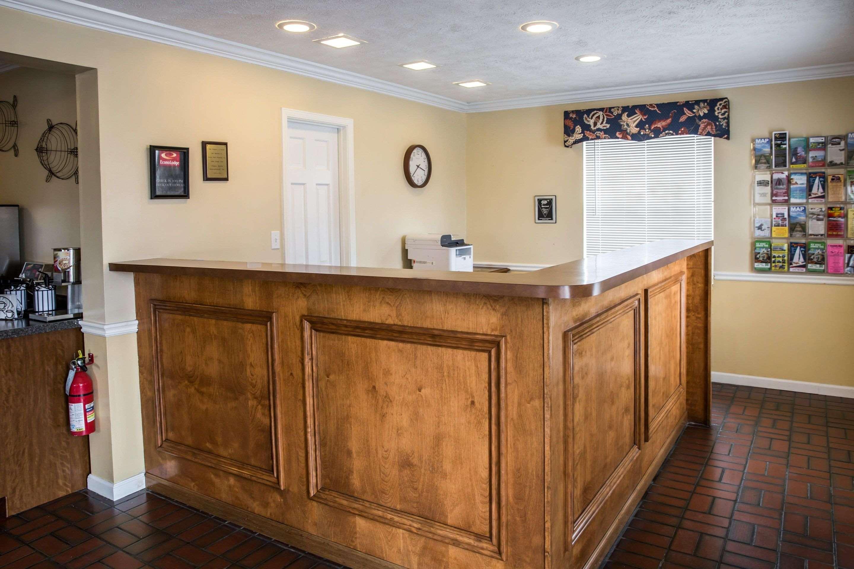 Econo Lodge Crystal Coast Морхед-Сити Экстерьер фото