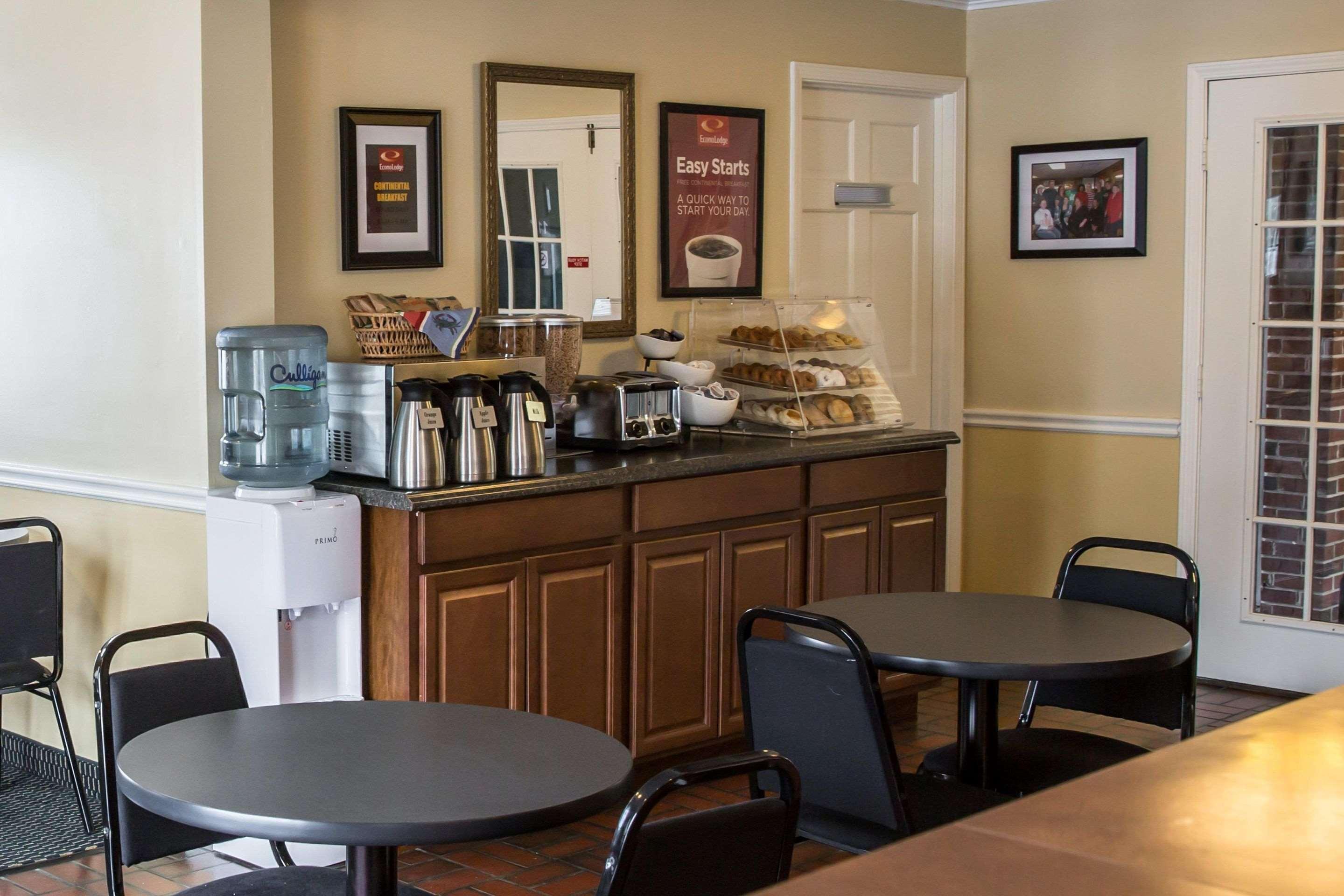 Econo Lodge Crystal Coast Морхед-Сити Экстерьер фото