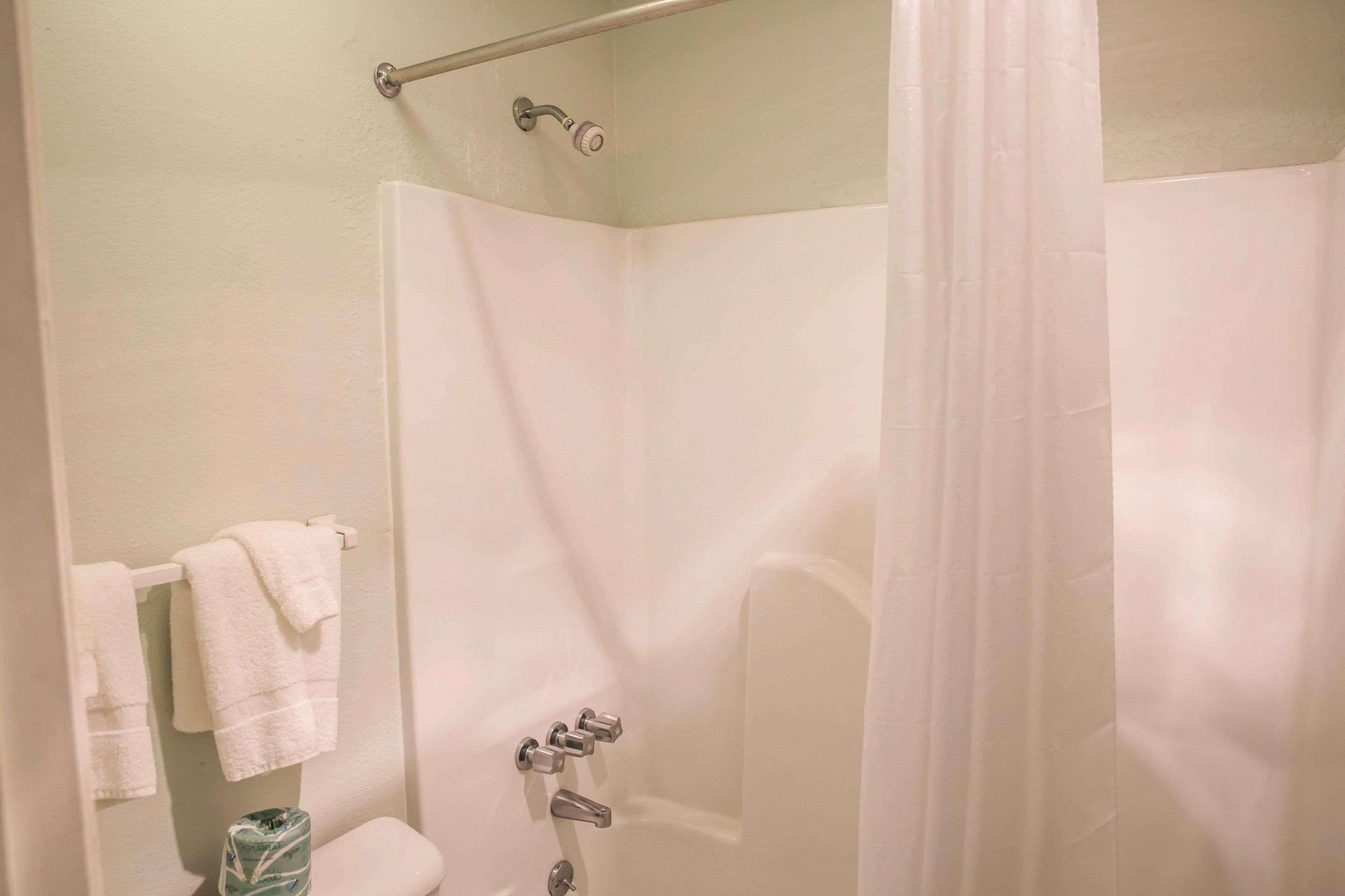 Econo Lodge Crystal Coast Морхед-Сити Экстерьер фото