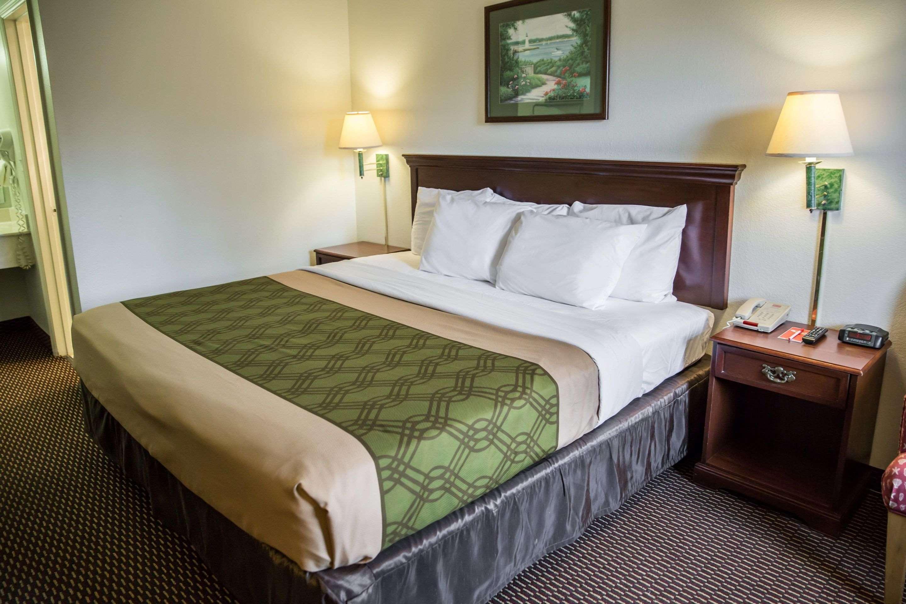 Econo Lodge Crystal Coast Морхед-Сити Экстерьер фото