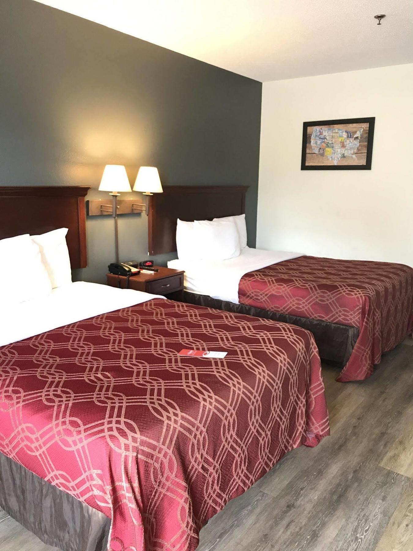 Econo Lodge Crystal Coast Морхед-Сити Экстерьер фото